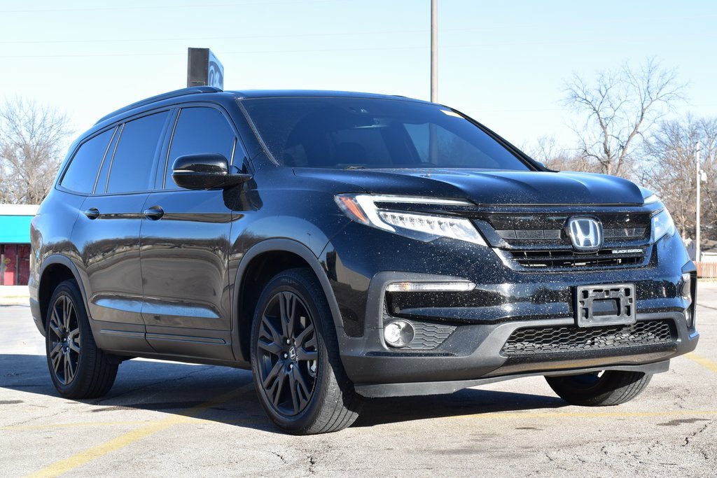 Used 2020 Honda Pilot Black Edition image 3