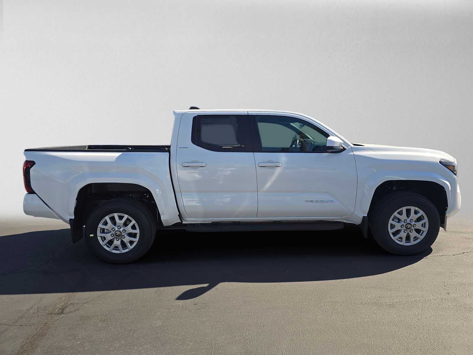 New 2026 Toyota Tacoma SR5 AWD/4WD image 2