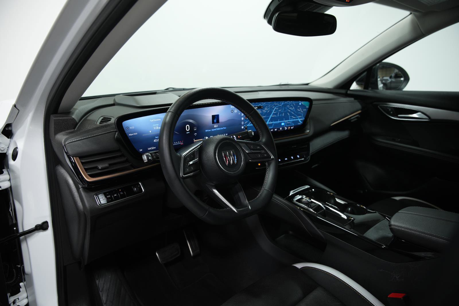 Used 2025 Buick Envision Sport Touring image 28