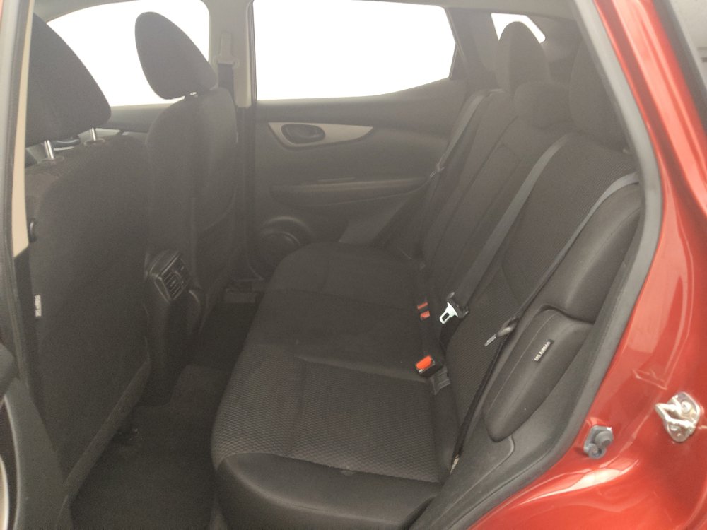 Used 2020 Nissan Rogue Sport S FWD image 18