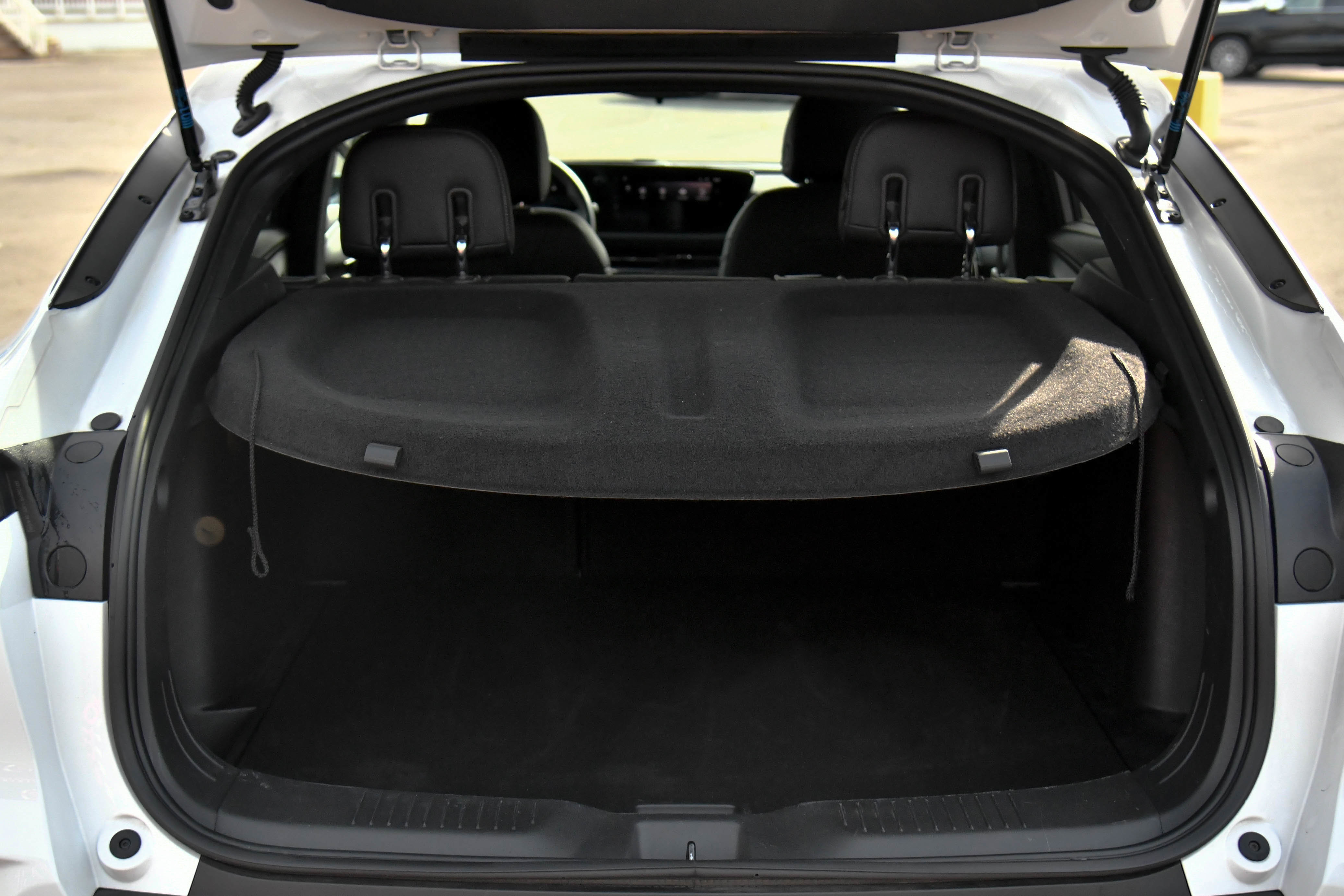 Used 2025 Buick Envista Preferred image 40