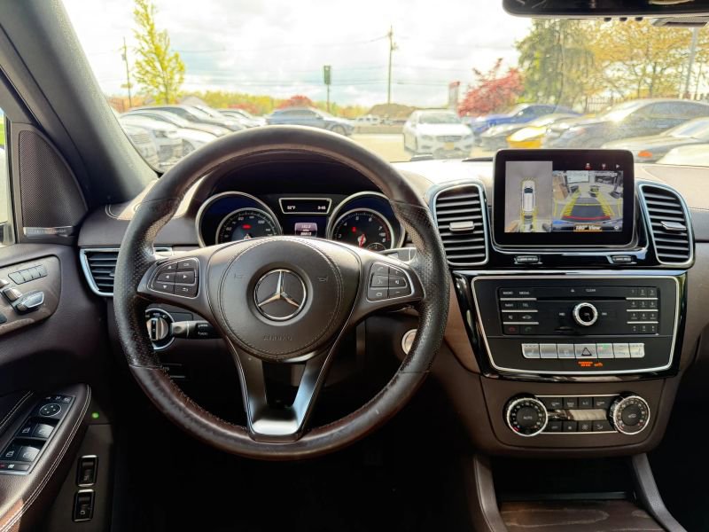 Used 2018 Mercedes-Benz GLS 450 4MATIC image 21