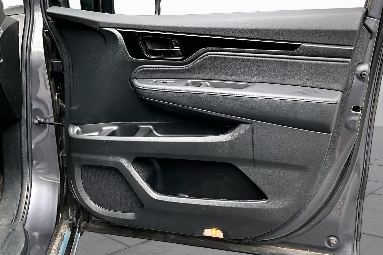 Used 2024 Honda Odyssey Touring image 23