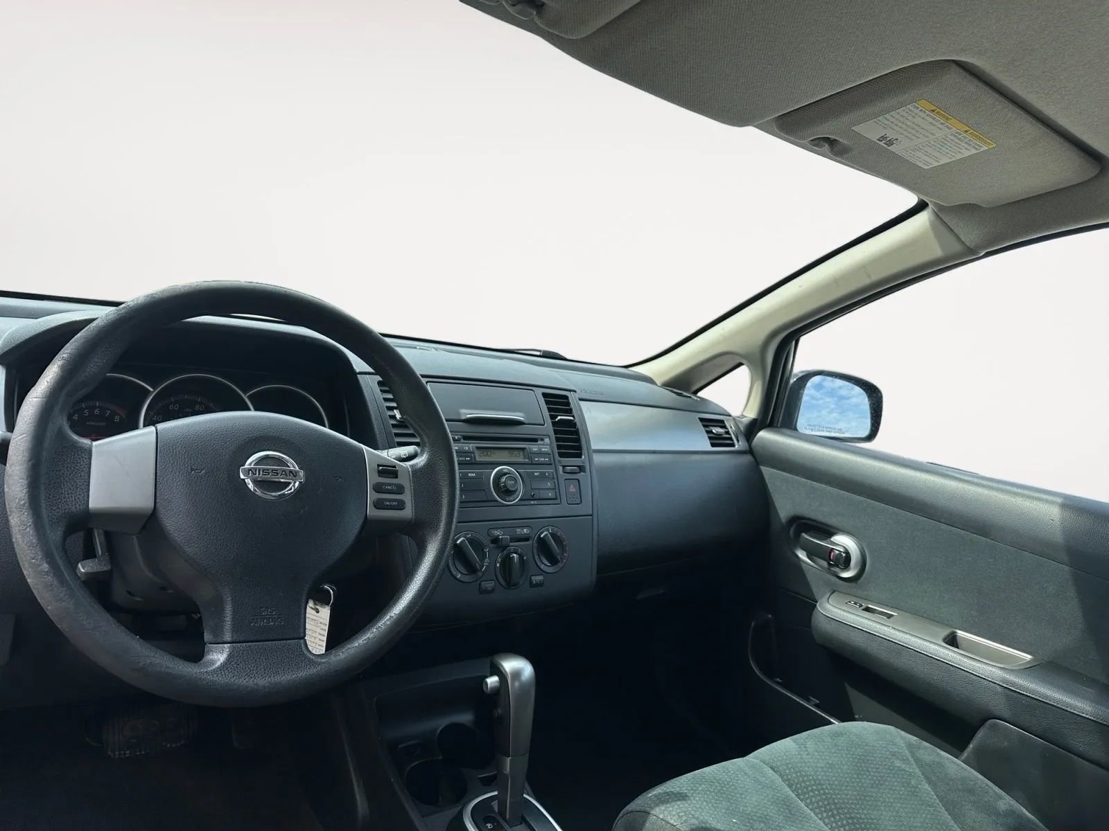 Used 2011 Nissan Versa 1.8 S w/ Plus Pkg image 8