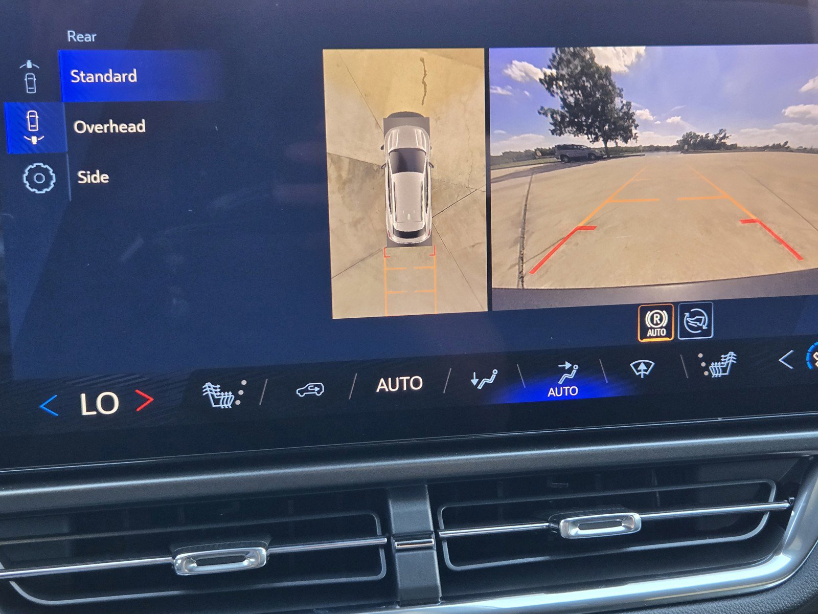 New 2026 Chevrolet Equinox EV LT w/ Comfort Package image 13