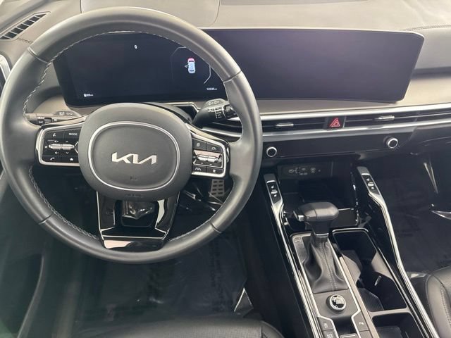 Certified 2025 Kia Sorento SX FWD image 24
