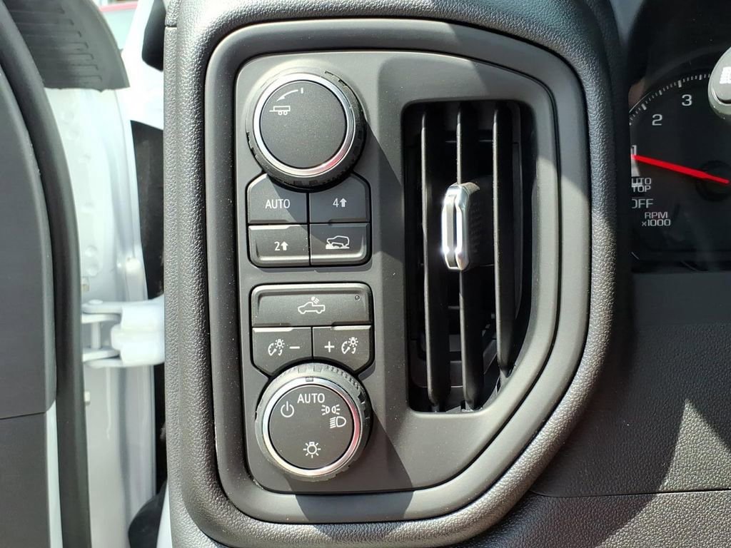 New 2026 Chevrolet Silverado 1500 W/T w/ WT Value Package AWD/4WD image 14
