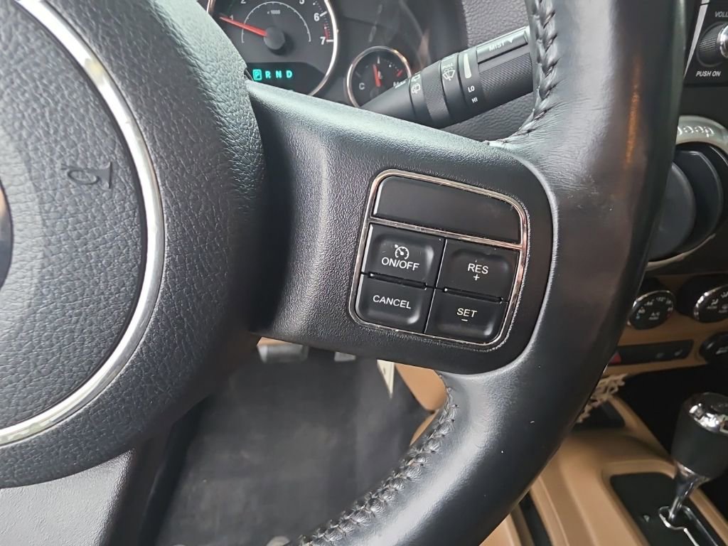 Used 2014 Jeep Wrangler Unlimited Sahara w/ Connectivity Group image 18