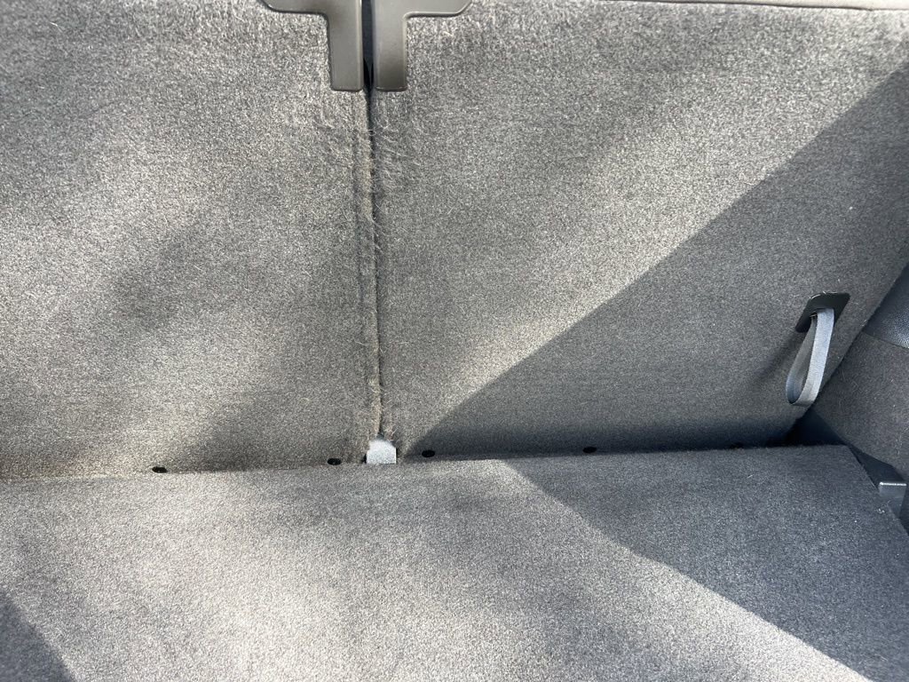 Used 2019 Volkswagen Tiguan S image 31