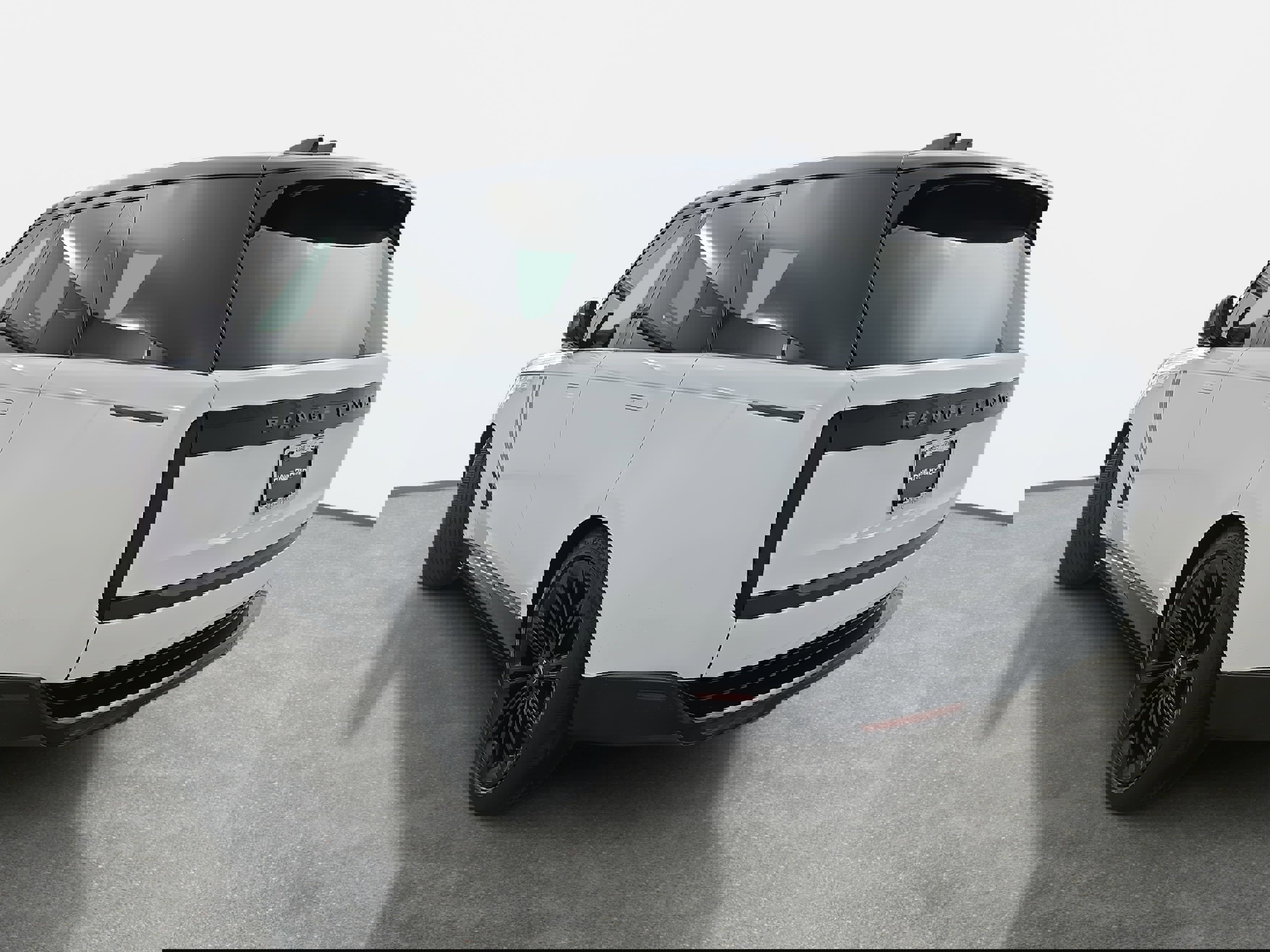 Used 2025 Land Rover Range Rover SE image 7