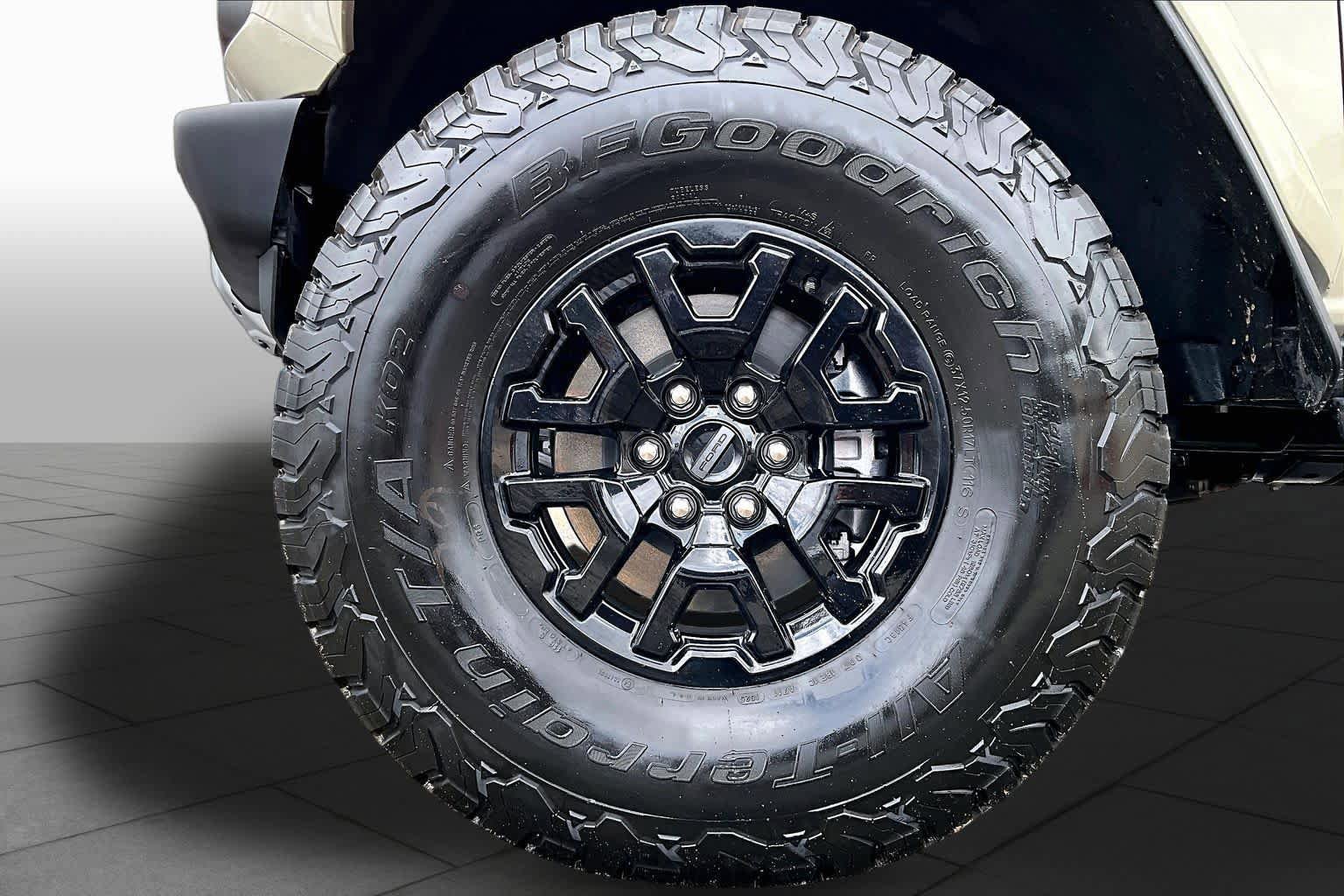 Used 2025 Ford Bronco Raptor AWD/4WD image 15