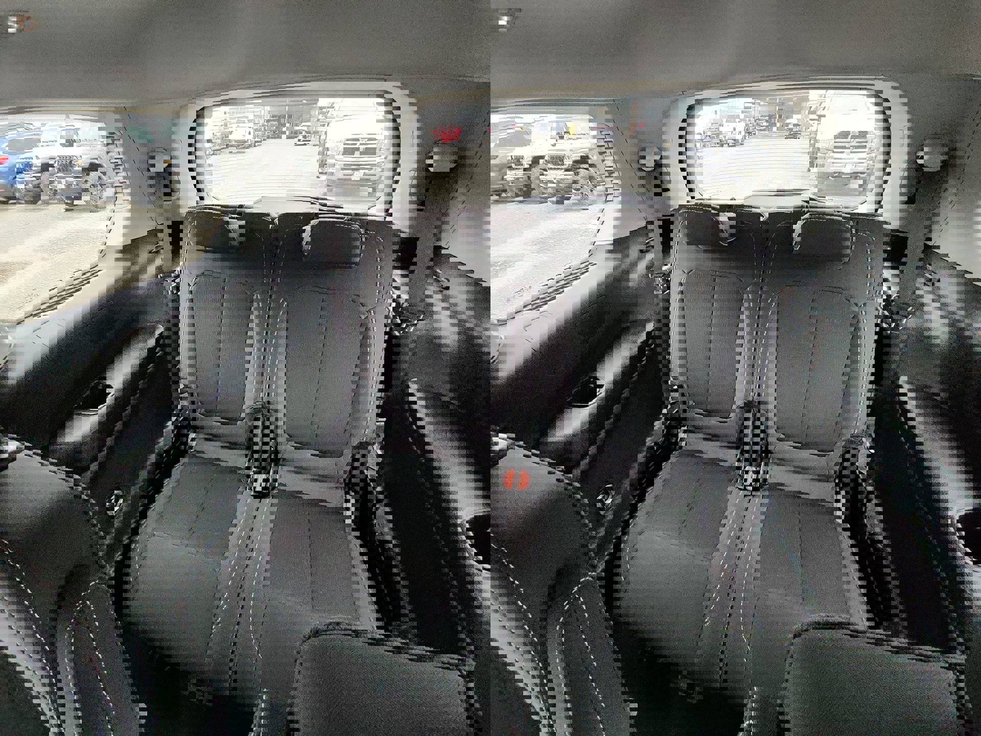 Certified 2023 Jeep Grand Cherokee L Laredo image 24