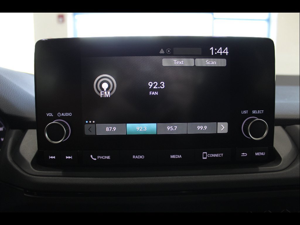 Certified 2025 Honda Accord SE image 28