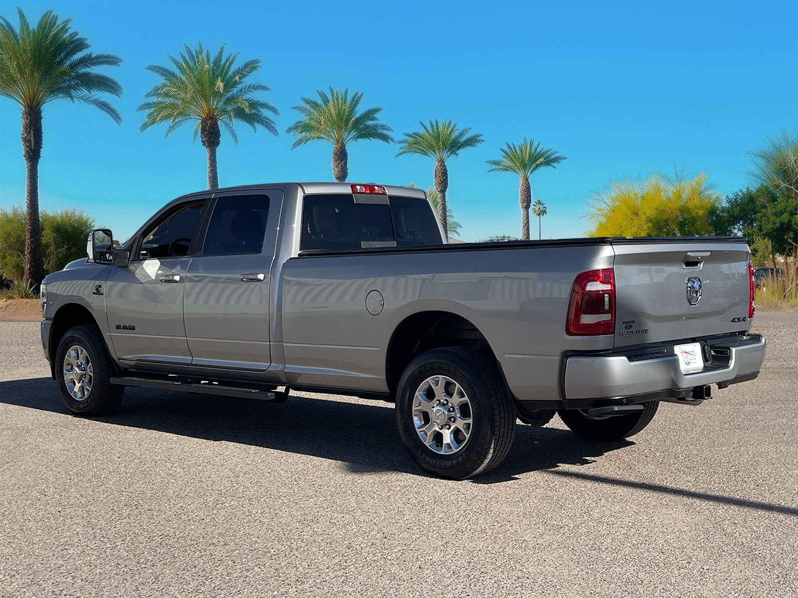 Used 2024 RAM 3500 Laramie AWD/4WD image 3