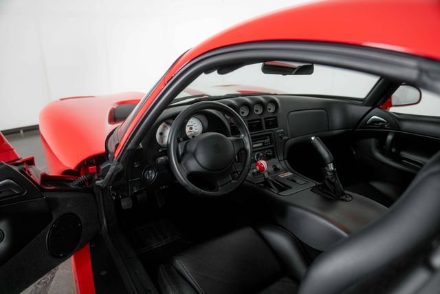 Used 2002 Dodge Viper GTS RWD image 15