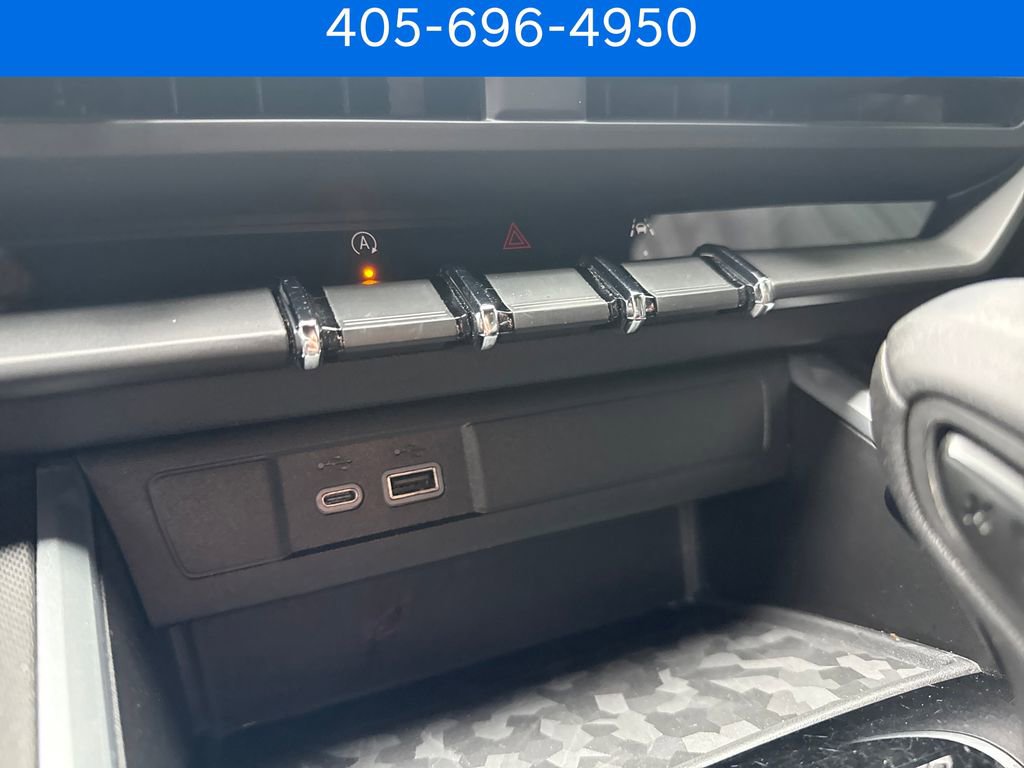 Used 2024 Chevrolet Colorado W/T w/ WT Convenience Package II RWD image 24