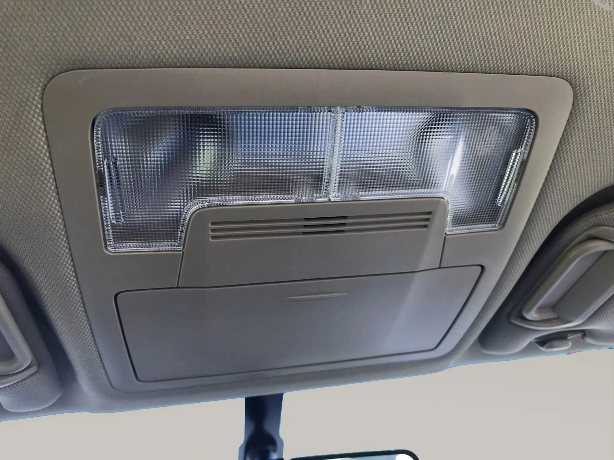 Used 2014 Toyota Camry LE FWD image 26