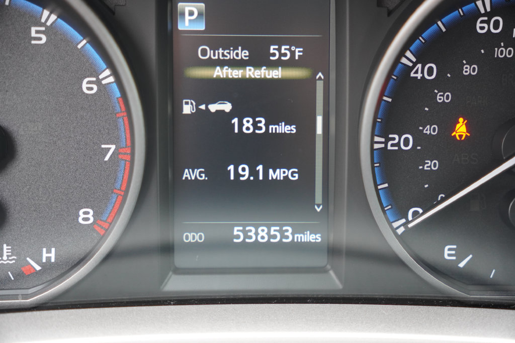 Used 2017 Toyota RAV4 LE AWD/4WD image 31