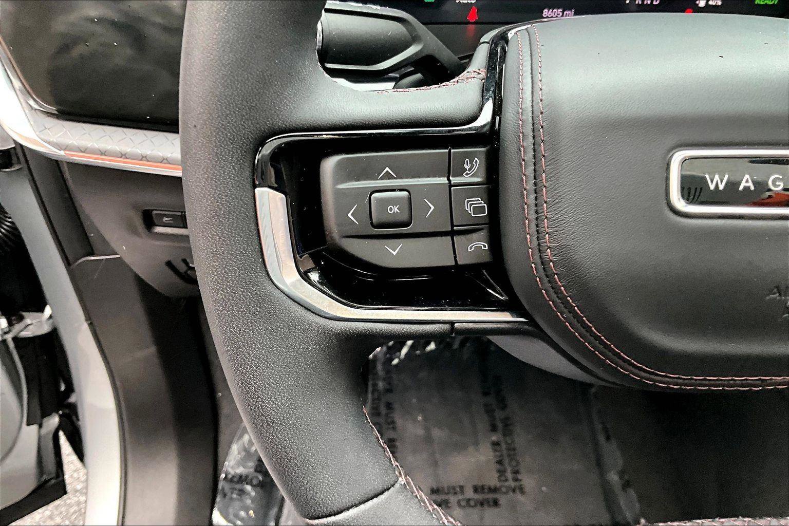 Used 2025 Jeep Wagoneer S Limited image 18