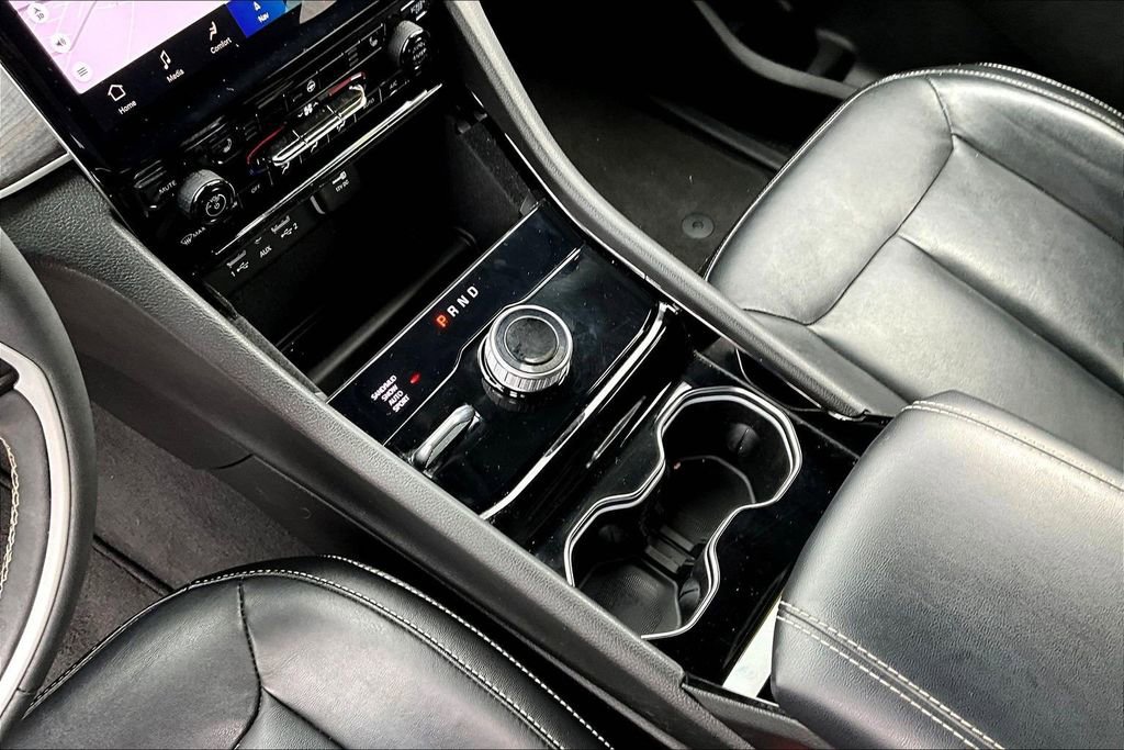 Used 2023 Jeep Grand Cherokee L Limited w/ Black Appearance Package image 18