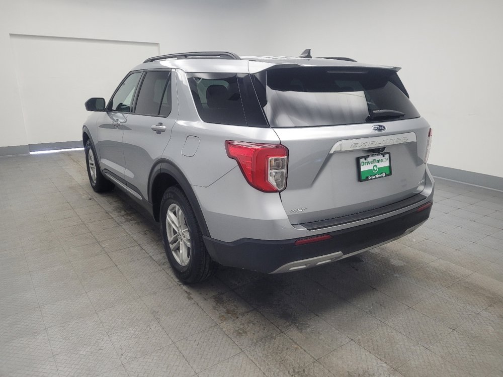 Used 2022 Ford Explorer XLT w/ Equipment Group 202A image 5