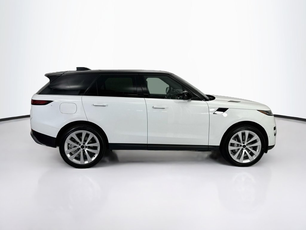 New 2027 Land Rover Range Rover Sport SE AWD/4WD image 4