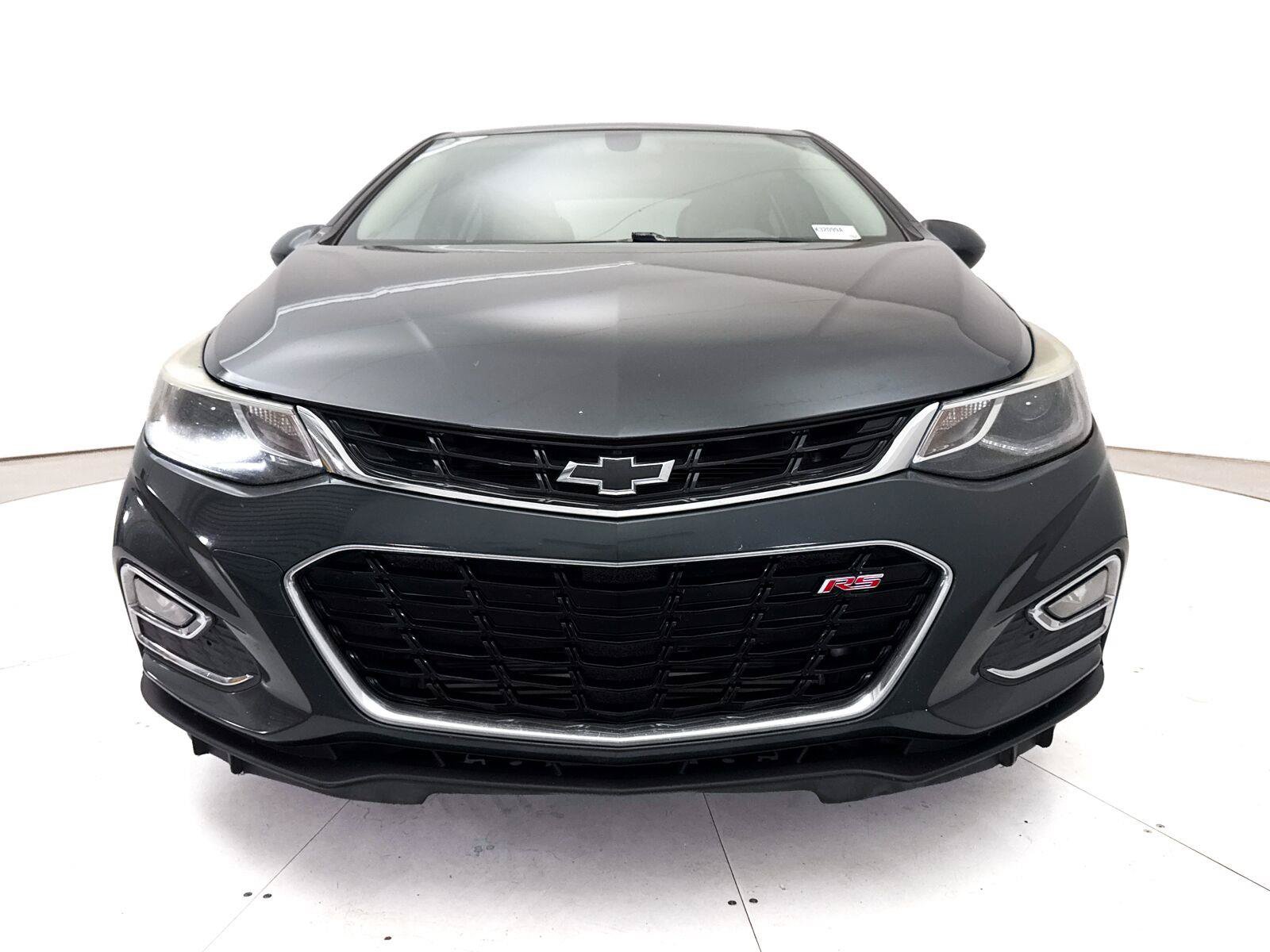 Used 2018 Chevrolet Cruze LT w/ Convenience Package FWD image 2
