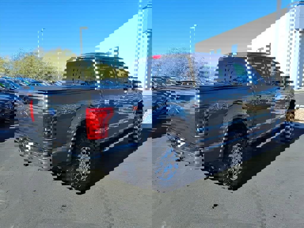 Used 2015 Ford F150 Lariat w/ Equipment Group 502A Luxury image 11