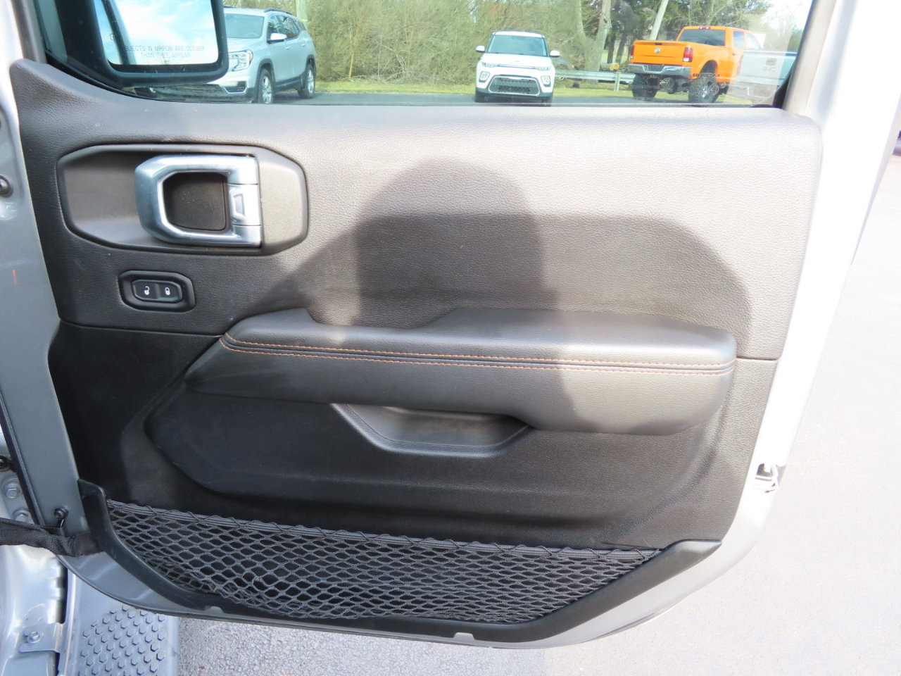 Used 2021 Jeep Wrangler Unlimited Sahara image 41