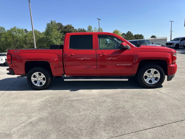 Used 2018 Chevrolet Silverado 1500 LT w/ All Star Edition image 8