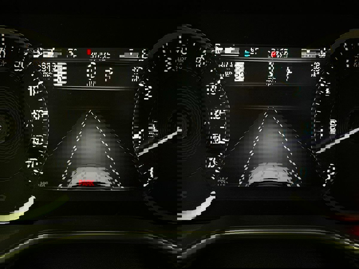 Used 2022 Jaguar F-PACE S image 11