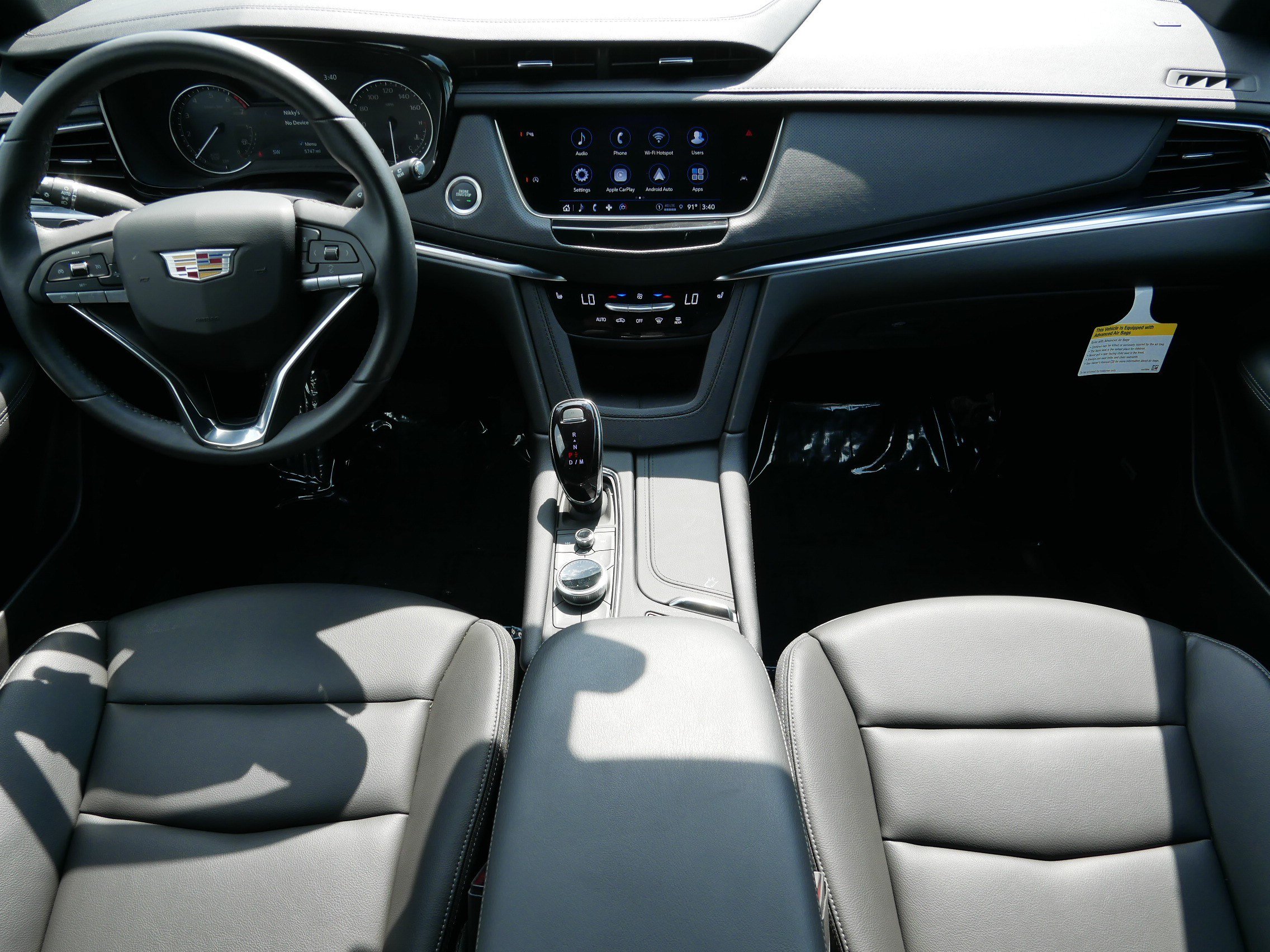 Used 2025 Cadillac XT6 Luxury FWD image 10