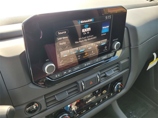 New 2025 Nissan Pathfinder S image 7