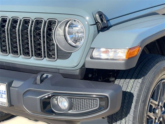 New 2026 Jeep Gladiator Sport image 11