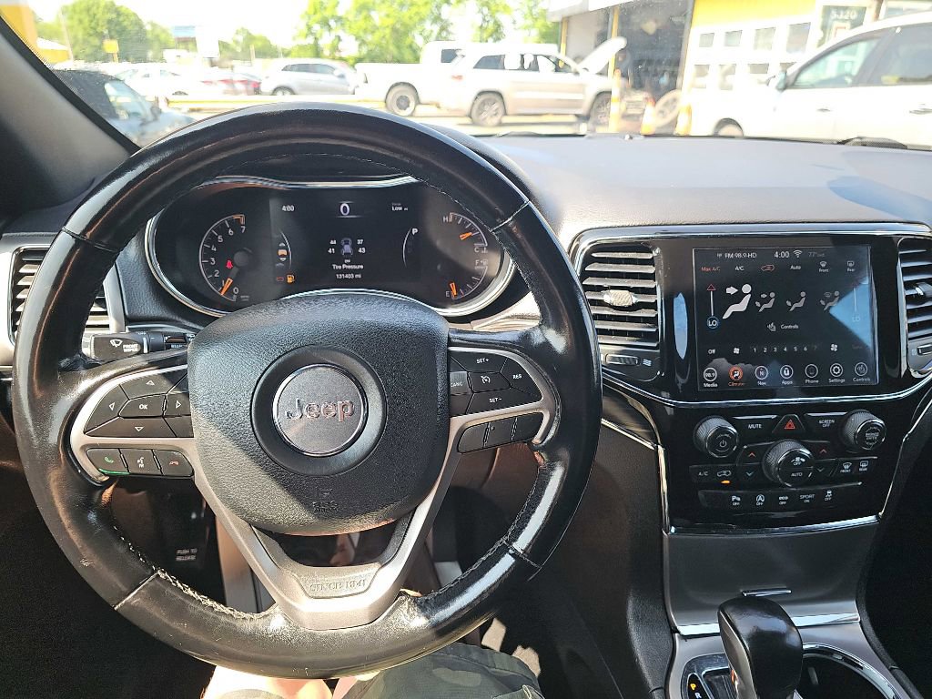 Used 2020 Jeep Grand Cherokee Limited w/ Luxury Group II image 28