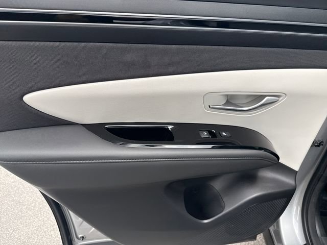 Certified 2024 Hyundai Tucson Limited AWD/4WD image 17