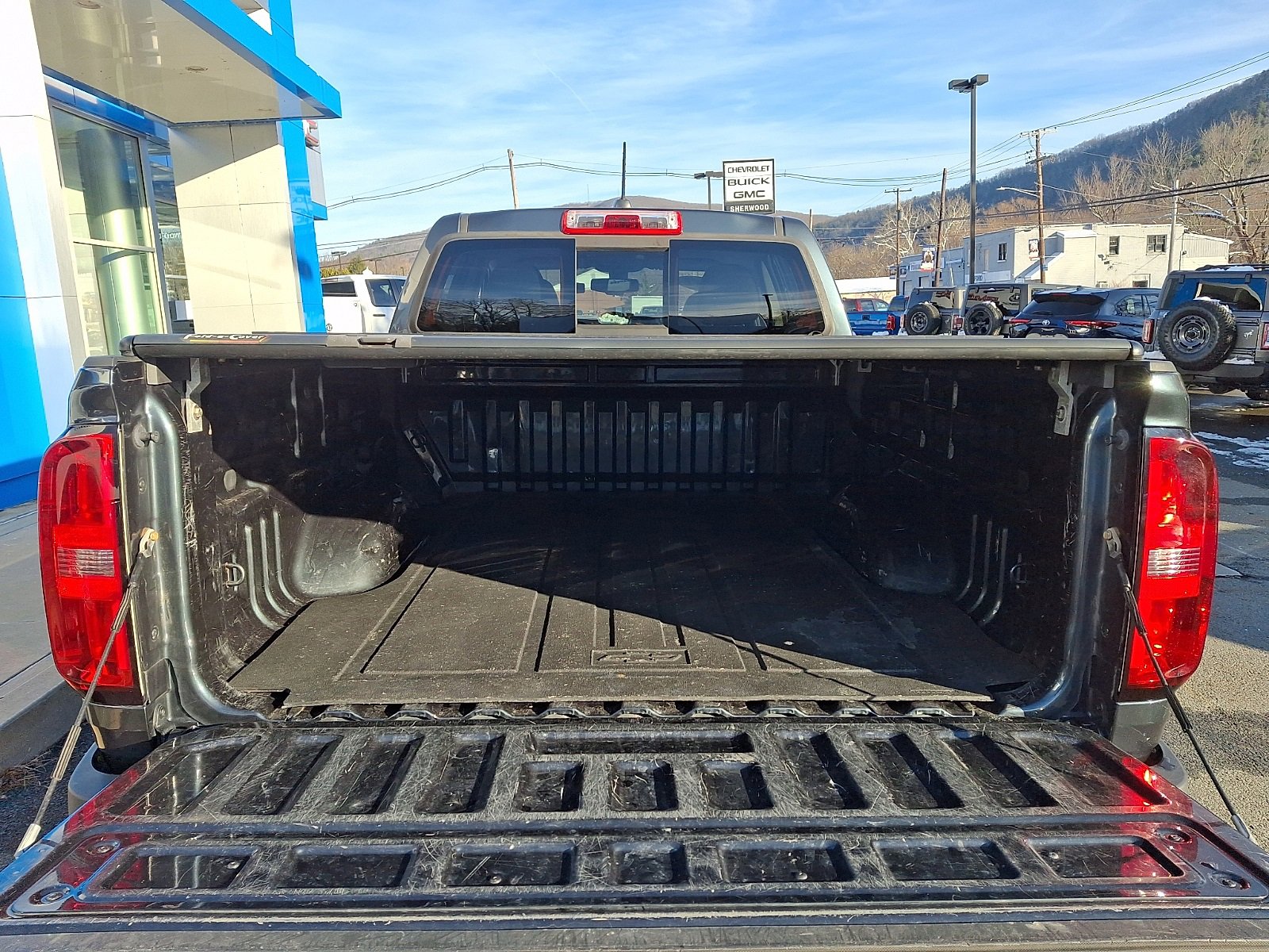 Used 2017 Chevrolet Colorado Z71 image 28