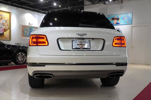 Used 2018 Bentley Bentayga AWD/4WD image 6