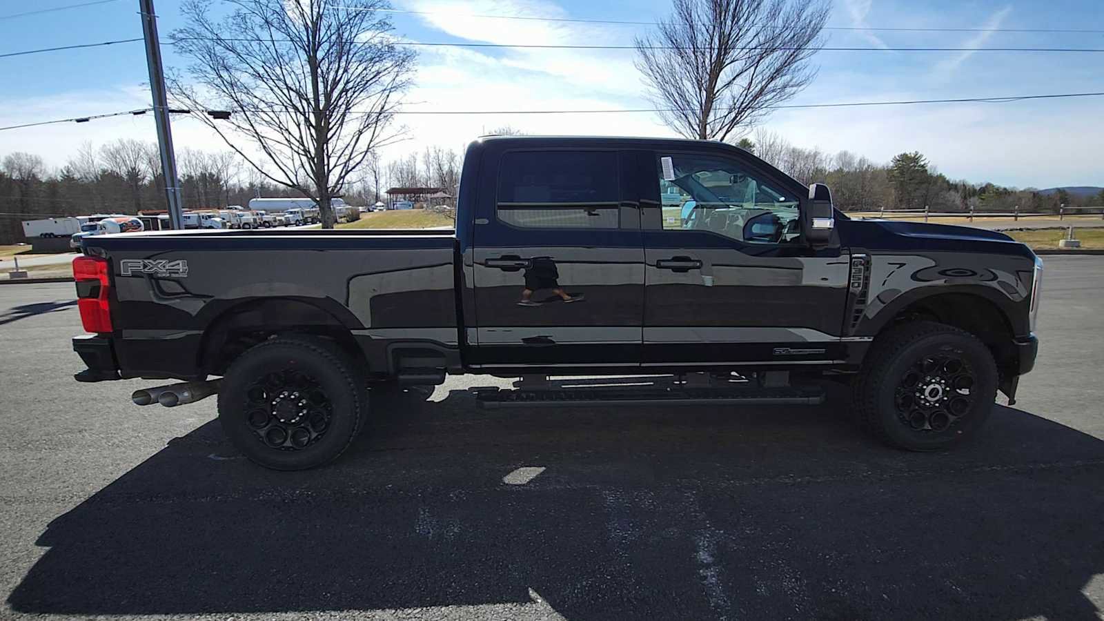 New 2026 Ford F350 Lariat w/ Black Appearance Package image 9