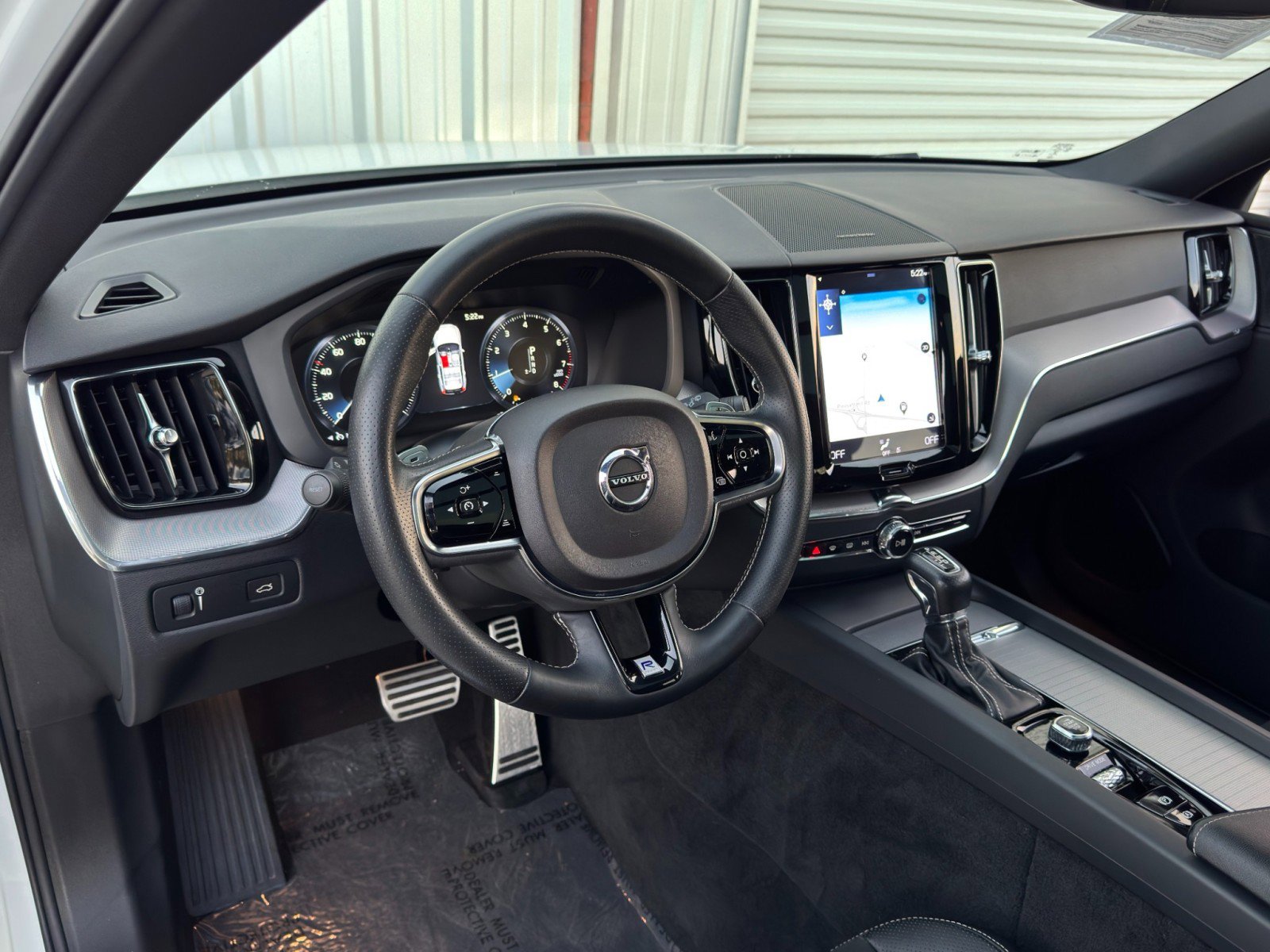 Used 2019 Volvo XC60 T5 R-Design w/ Protection Package image 13