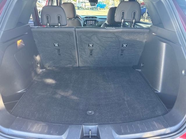 Used 2022 Chevrolet TrailBlazer RS w/ Sun and Liftgate Package image 22