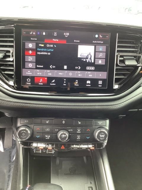 Used 2022 Dodge Durango GT image 32