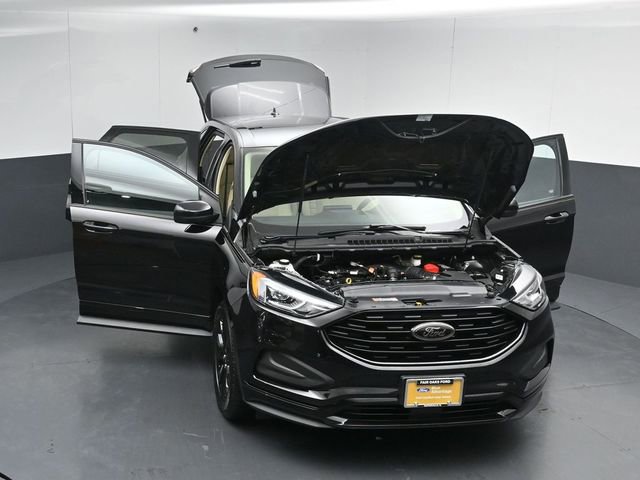 Certified 2024 Ford Edge SE w/ Black Appearance Package AWD/4WD image 53