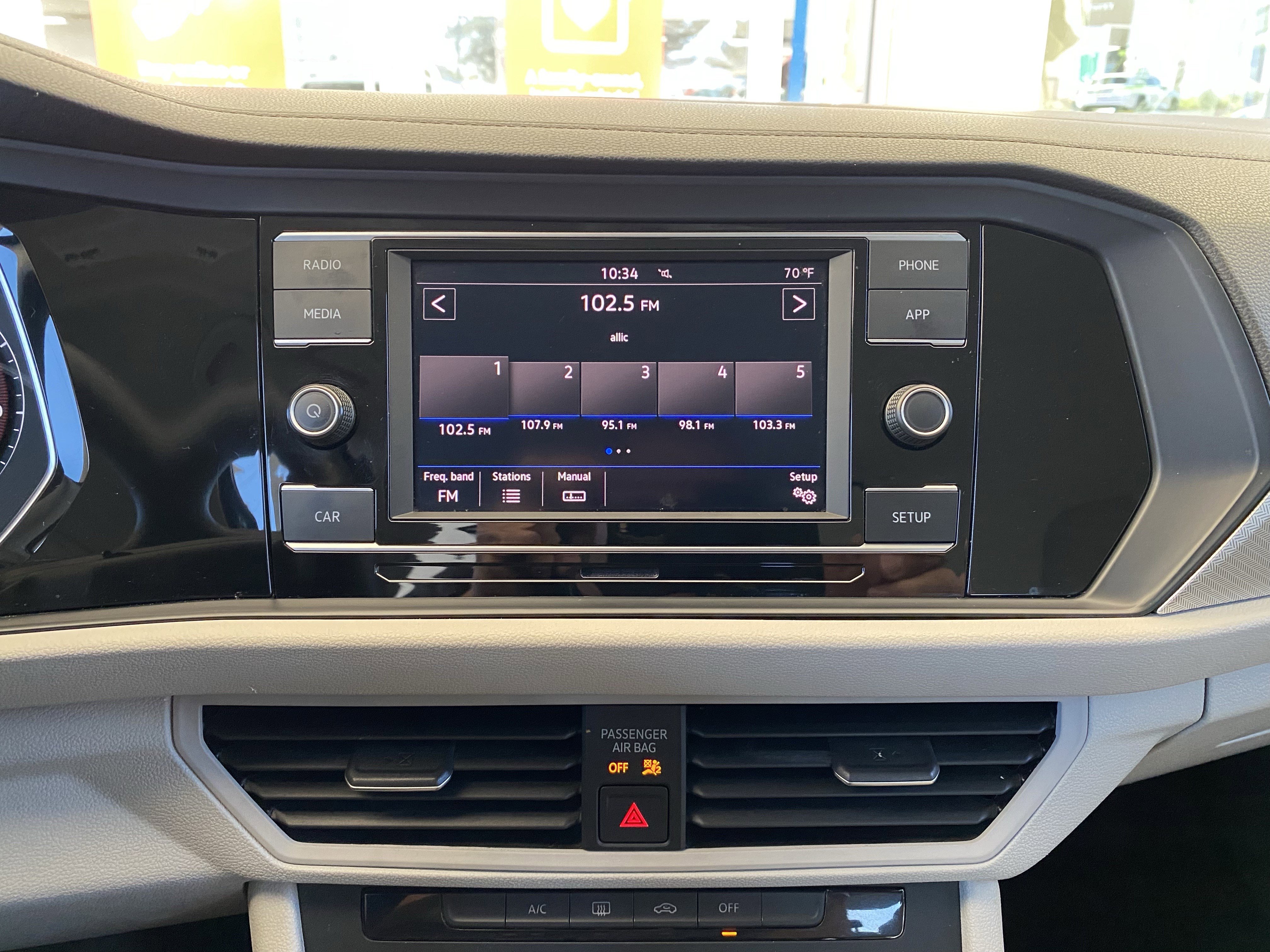 Used 2019 Volkswagen Jetta S image 18