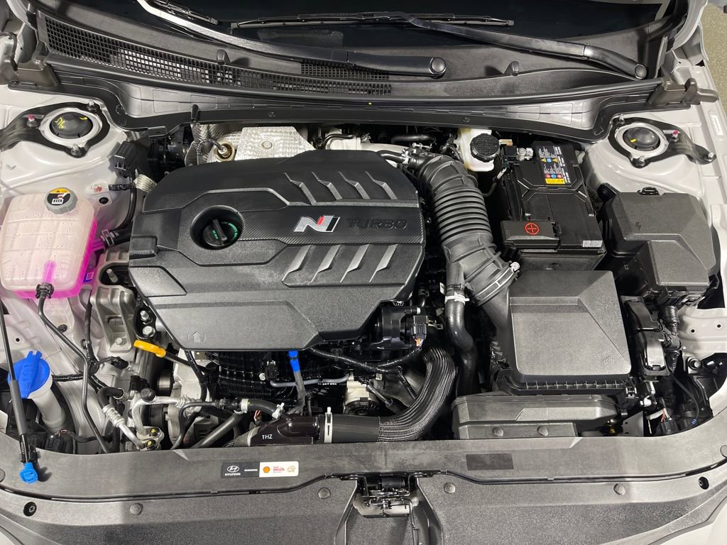 Certified 2025 Hyundai Elantra N image 9
