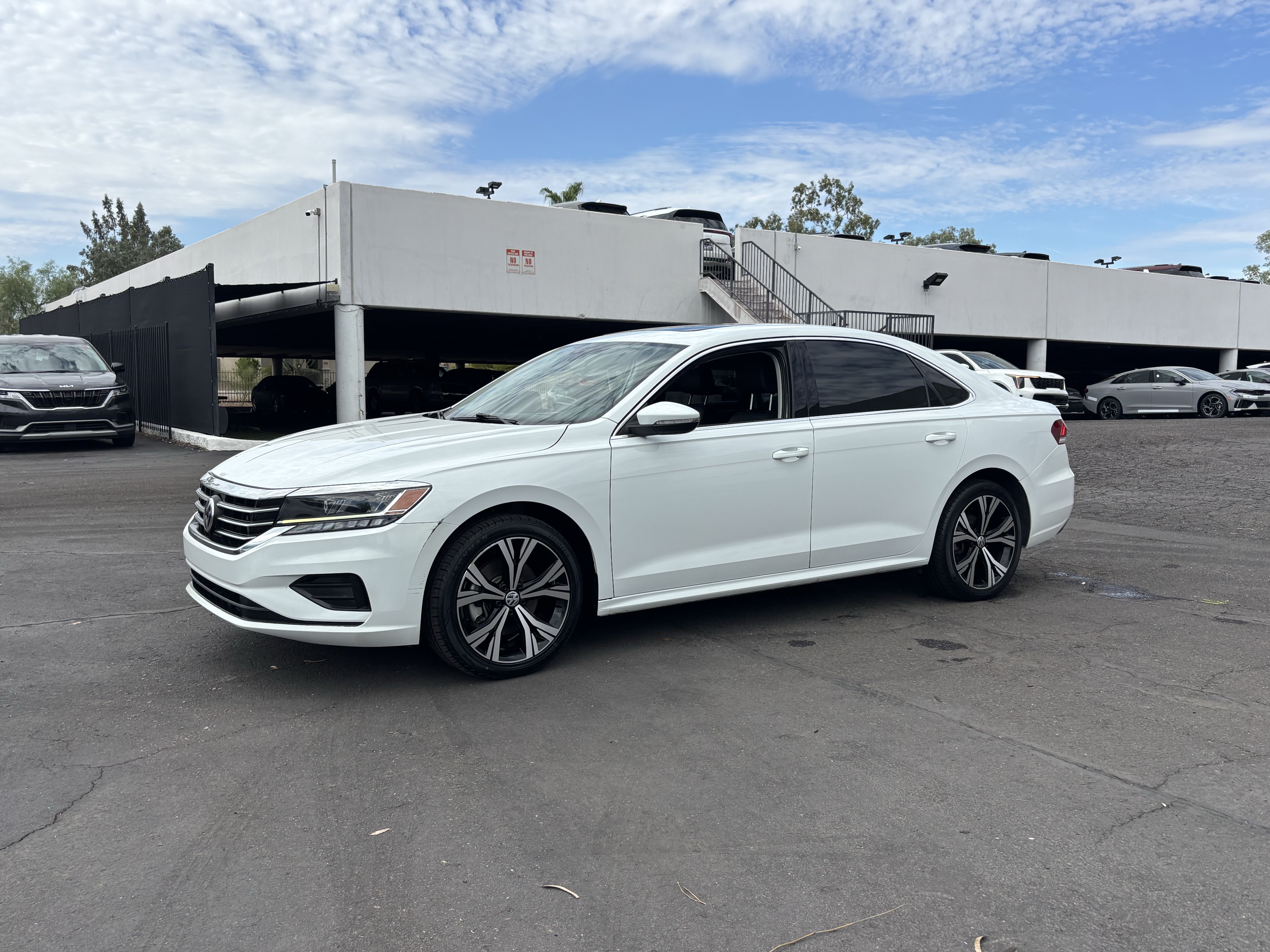 Used 2022 Volkswagen Passat 2.0T SE FWD image 6