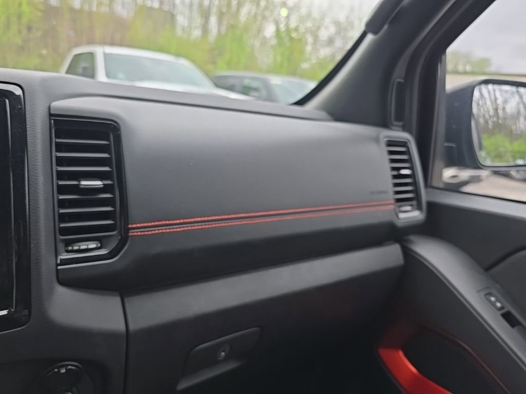 Used 2024 Nissan Frontier PRO-4X w/ Pro Convenience Package image 24