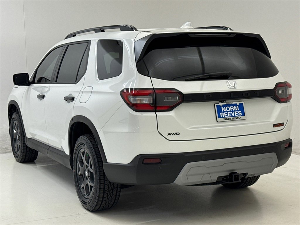 New 2025 Honda Pilot TrailSport image 10