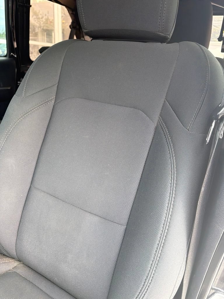 Used 2018 Jeep Wrangler Unlimited Sport S AWD/4WD image 5