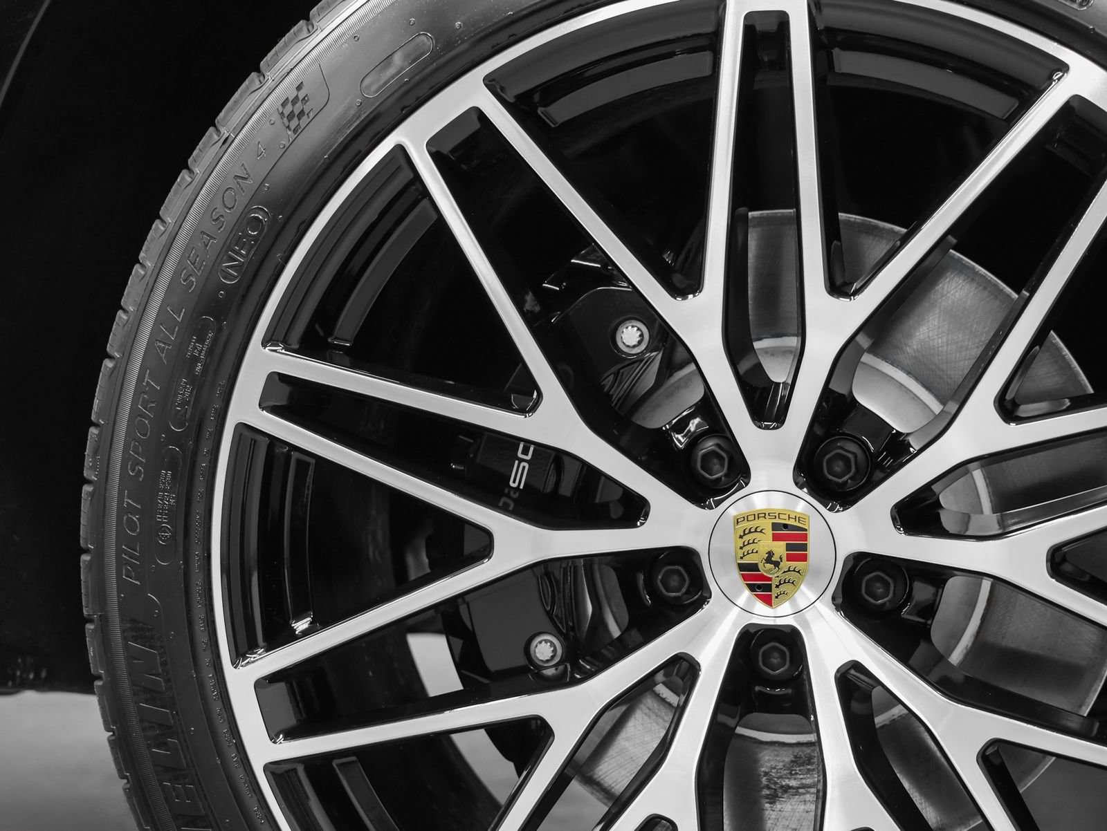 New 2026 Porsche Macan S AWD/4WD image 16